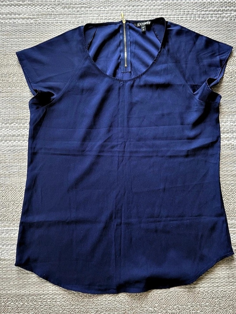Express Women'Small Blue Short Sleeve Blouse Size L Like New